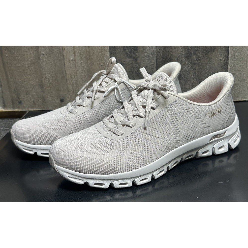 Skechers Women's Swift Fit Hands-Free Shoes Tan Color Size 10 New Comfort